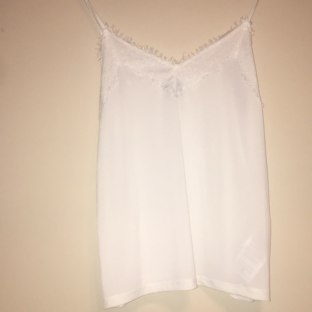white tank top M